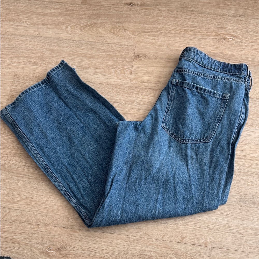 Hollister Women's Medium Blue Relaxed Jeans